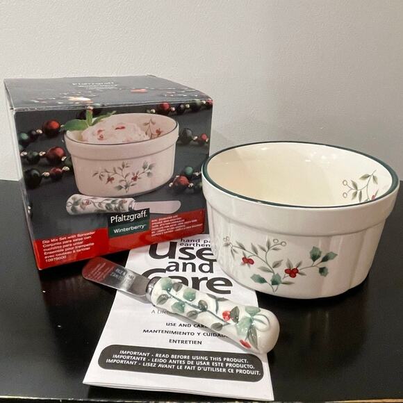 Pfaltzgraff NEW Sculpted Stoneware Winterberry Dip Mix Bowl Set and Spreader - Picture 1 of 10